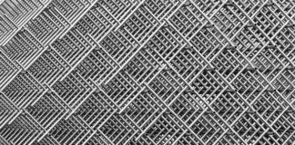 Co najpierw siatka czy drut?