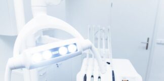 Sprzęt i akcesoria dentystyczne